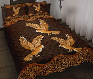 Vintage Hummingbird Quilt Bedding Set