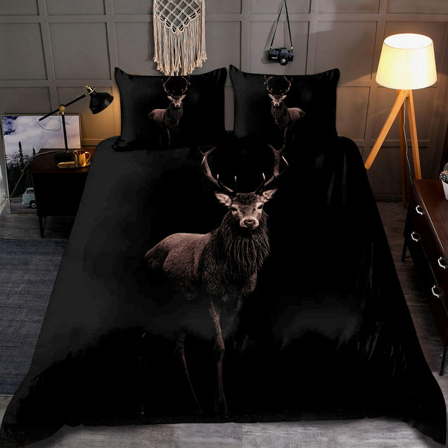 Alone Beautiful Deer Portrait Bedding Set