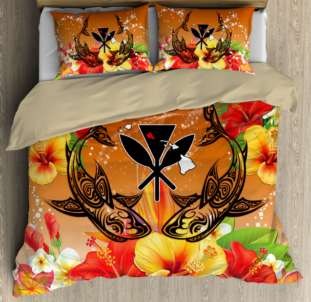 Amazing Polynesian Couple Shark Hawaiian Bedding Set ML