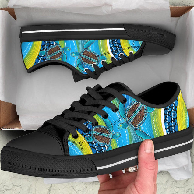 Aboriginal shoes blue turtles painting art Low Top Shoes