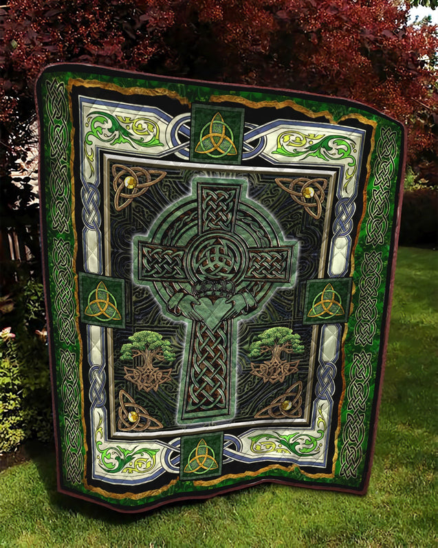 Irish Cross- Saint Patrick Day Soft and Warm Celtic Blanket XT