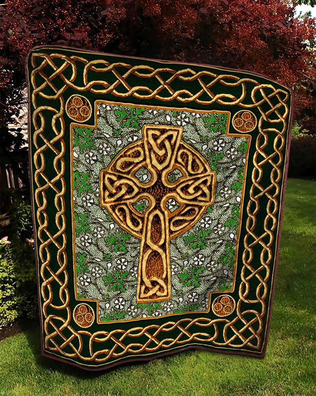 Celtic Compass 3D All Over Printed Quilt