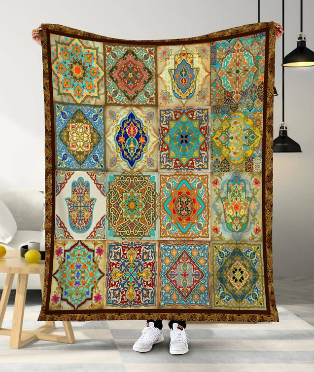 Hamsa Soft and Warm Blanket