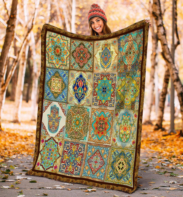 Hamsa Soft and Warm Blanket