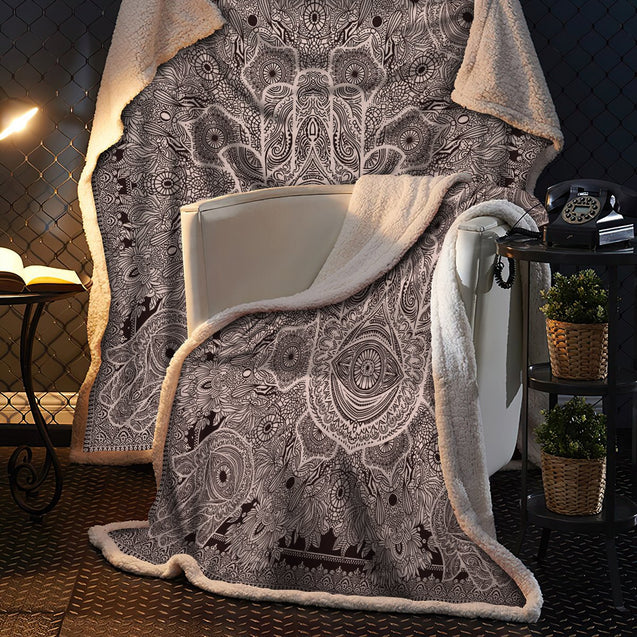 Hamsa Soft and Warm Blanket